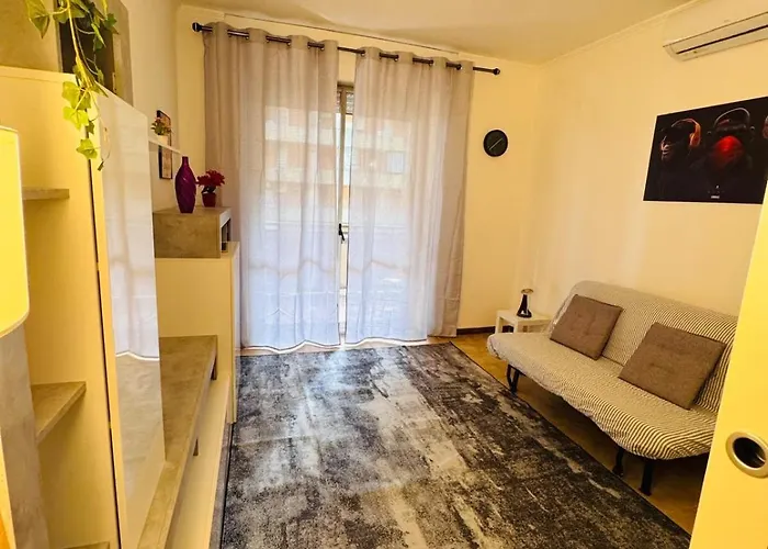 Cinecitta Family House Metro A - Collection Apartmán *