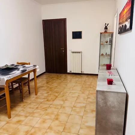 The Big House Cinecitta Metro A Apartment Rome