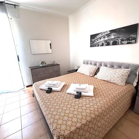 Apartment The Big House Cinecitta Metro A Rome